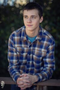SeniorSessionKellyedited14 - Noah Krist