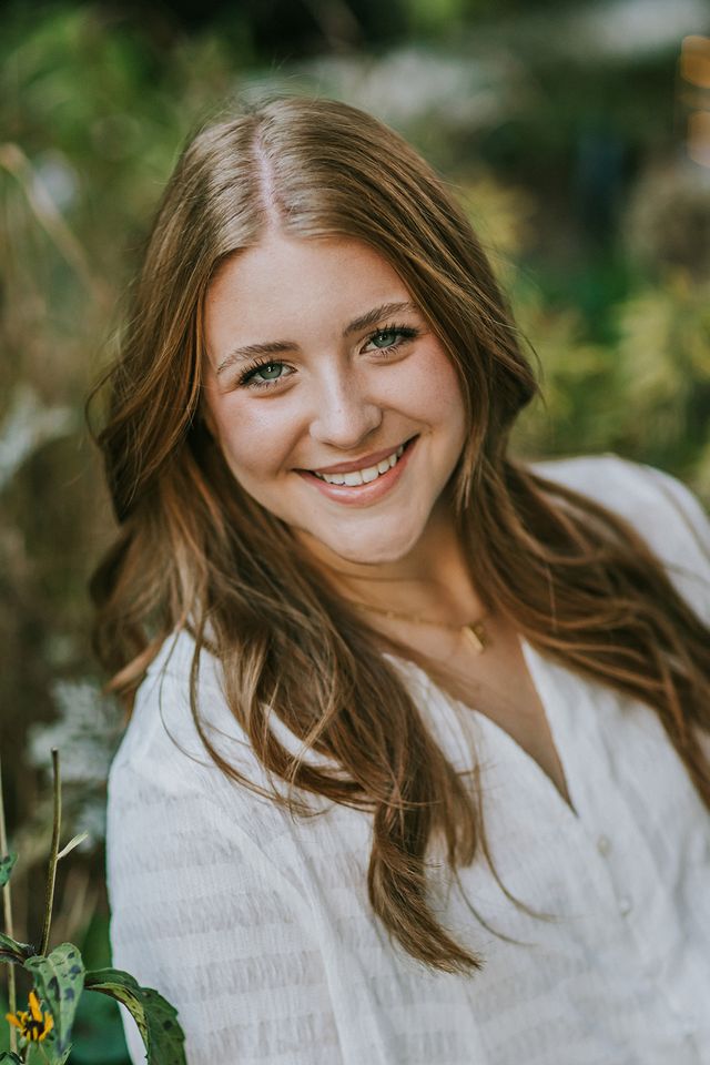 Ryann_Basham_Senior_Photo